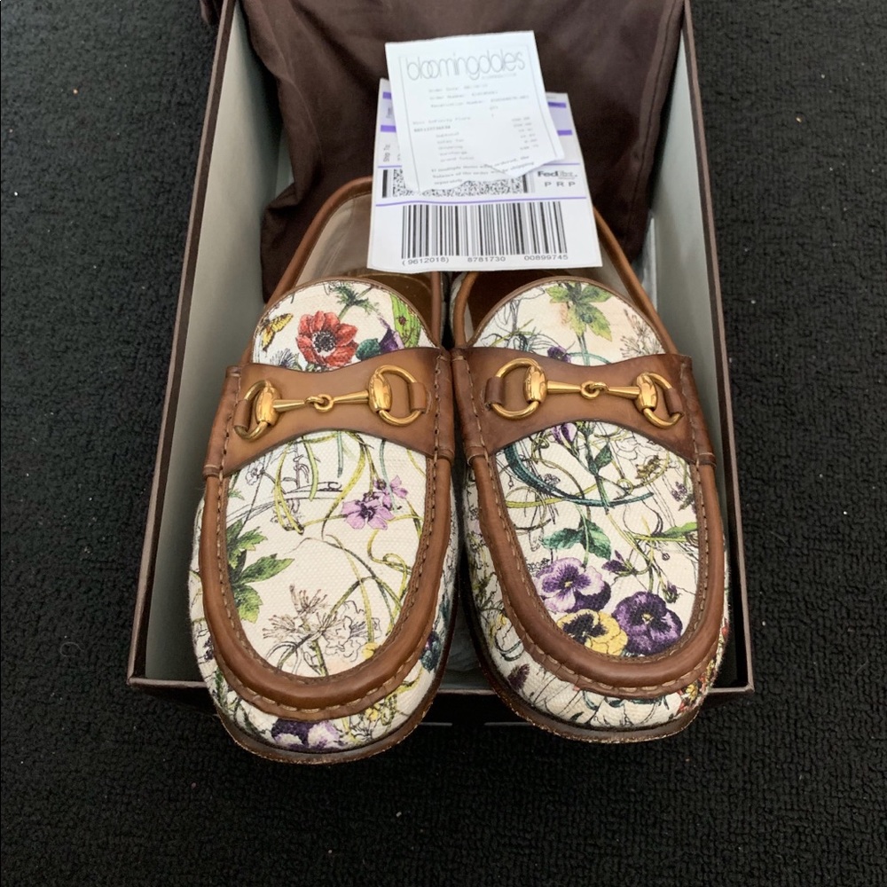 Floral Gucci loafer / floral belt available 4 sale